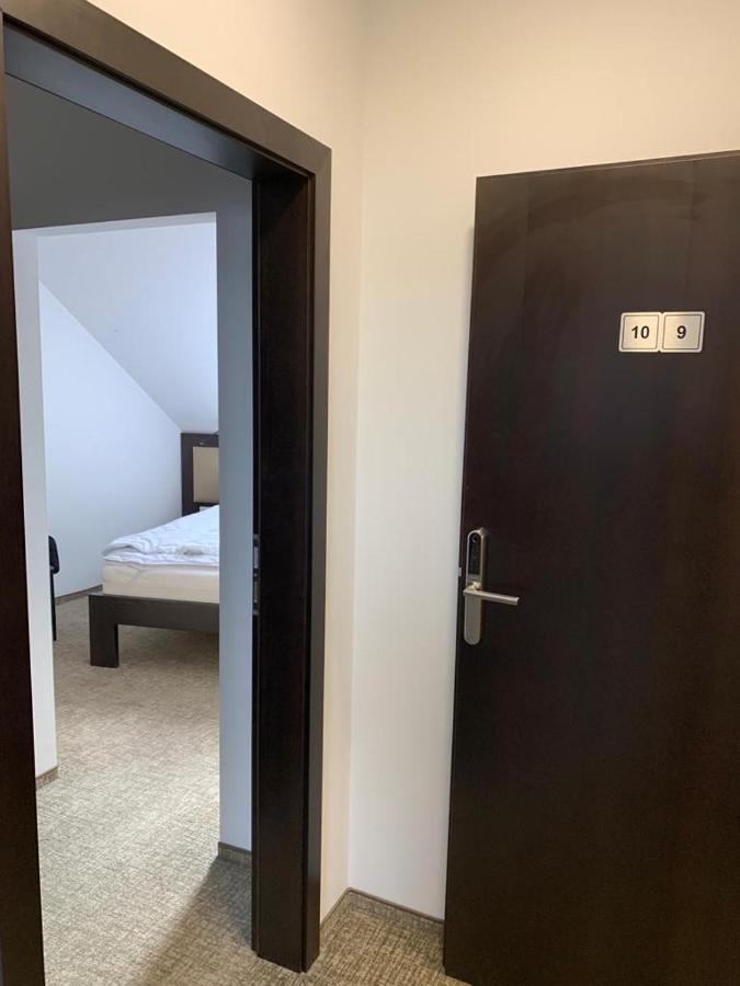 Penzion U Broucka Milevsko Dış mekan fotoğraf