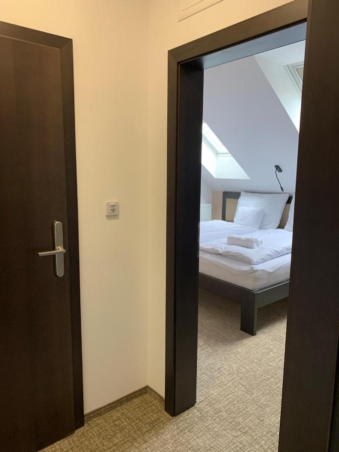 Penzion U Broucka Milevsko Dış mekan fotoğraf